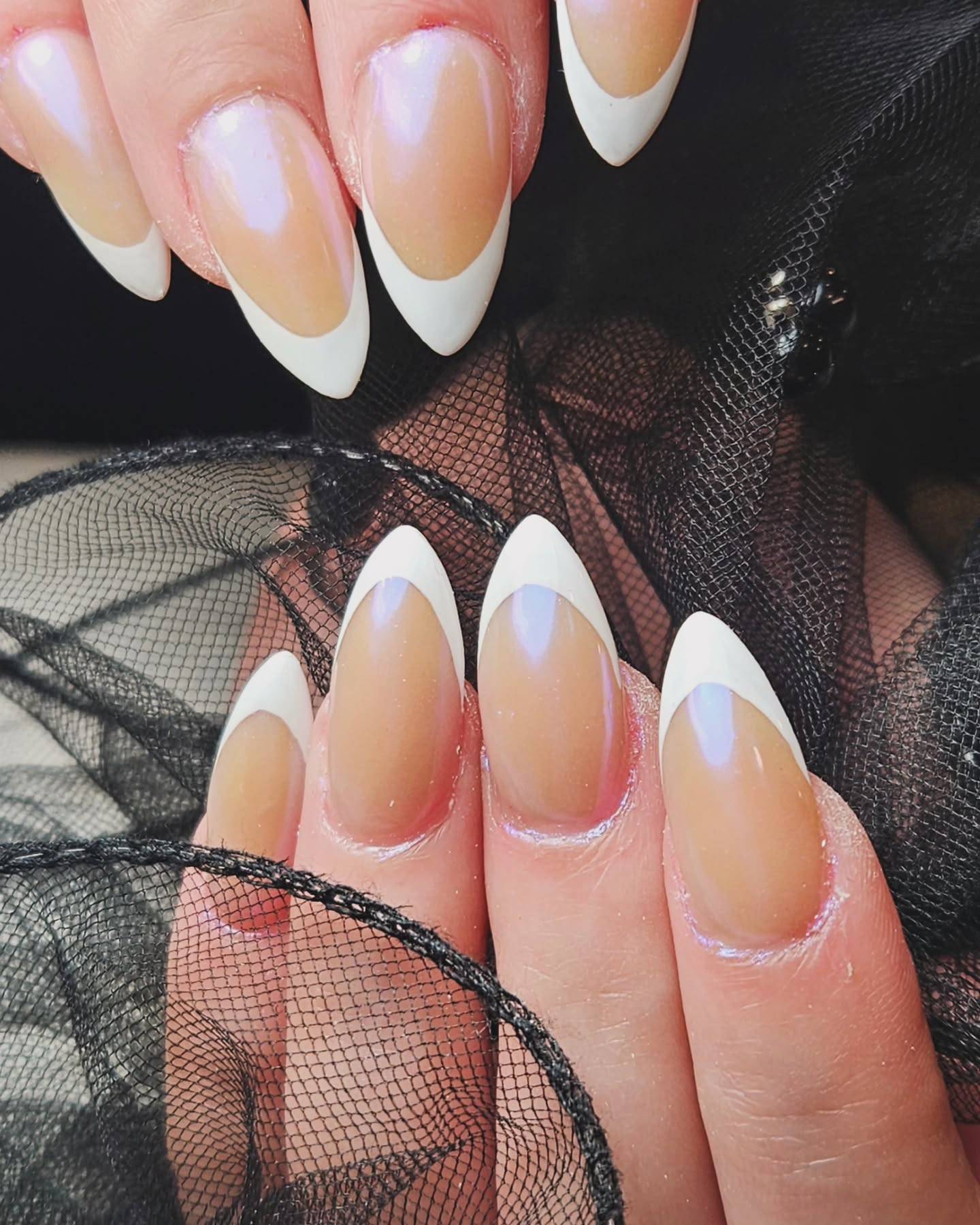 Graceful almond shape dipping powder set in warm nude tones